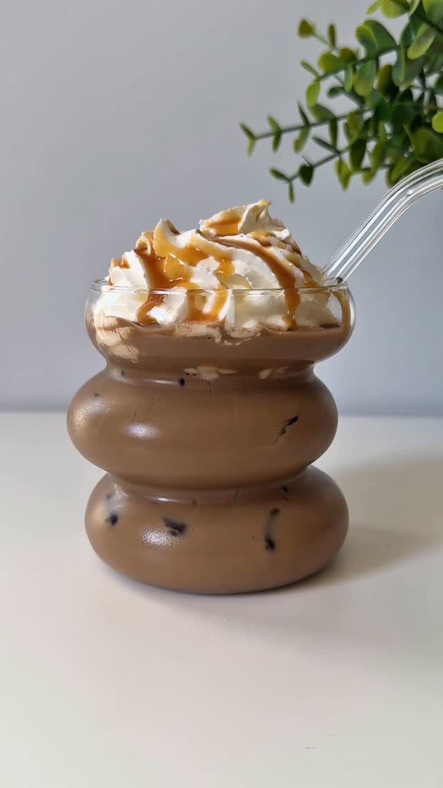 Wave Glass With Lid & Straw